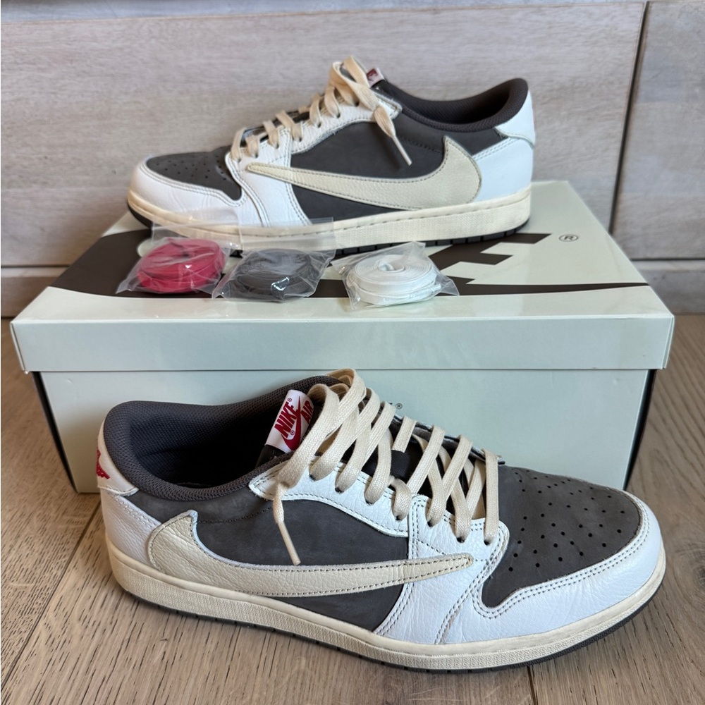 Mens Travis Scott Reverse Mocha Low
